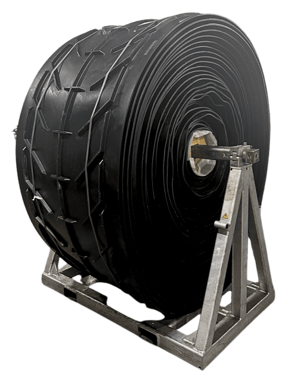Heavy-duty rubber conveyor belt roll